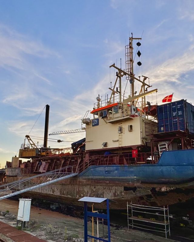 1759337772686 1759337772686